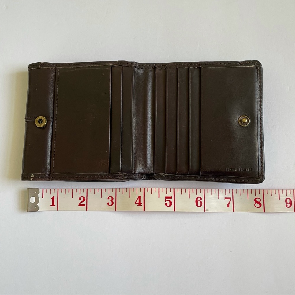 Fossil Brown Essential Leather Wallet - Picture 11 of 14